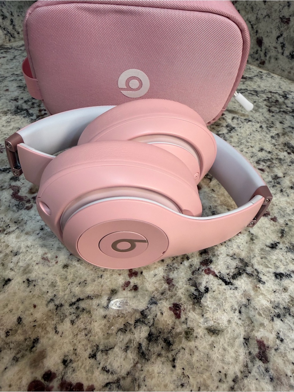 Beats Pro by Dre Pink NWOT - Picture 3 of 5